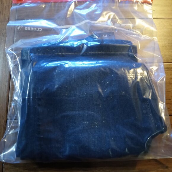 NWT GAP tall 70s flare high rise jeans in dark wash (6T/28) - Picture 5 of 9